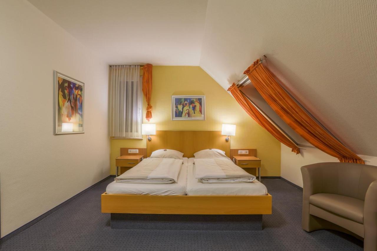 Gaestehaus Janzen แฮร์ฟอร์ด ภายนอก รูปภาพ